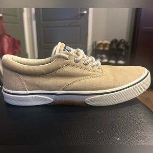 Like New Sperry Men's Striper Ii CVO Sneaker Canvas Boat Shoe size 10